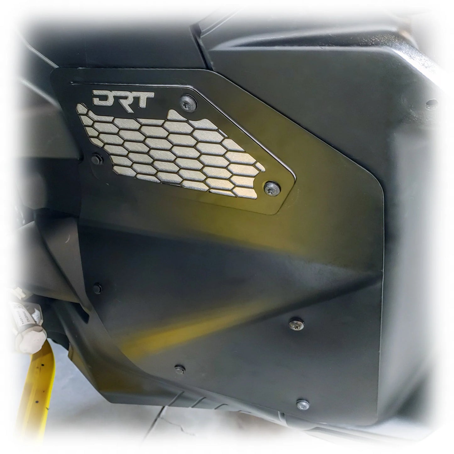 DRT CAN AM MAVERICK R X / XRS 24+ Aluminum Front Inner Fender Rock Guards Accent Panels