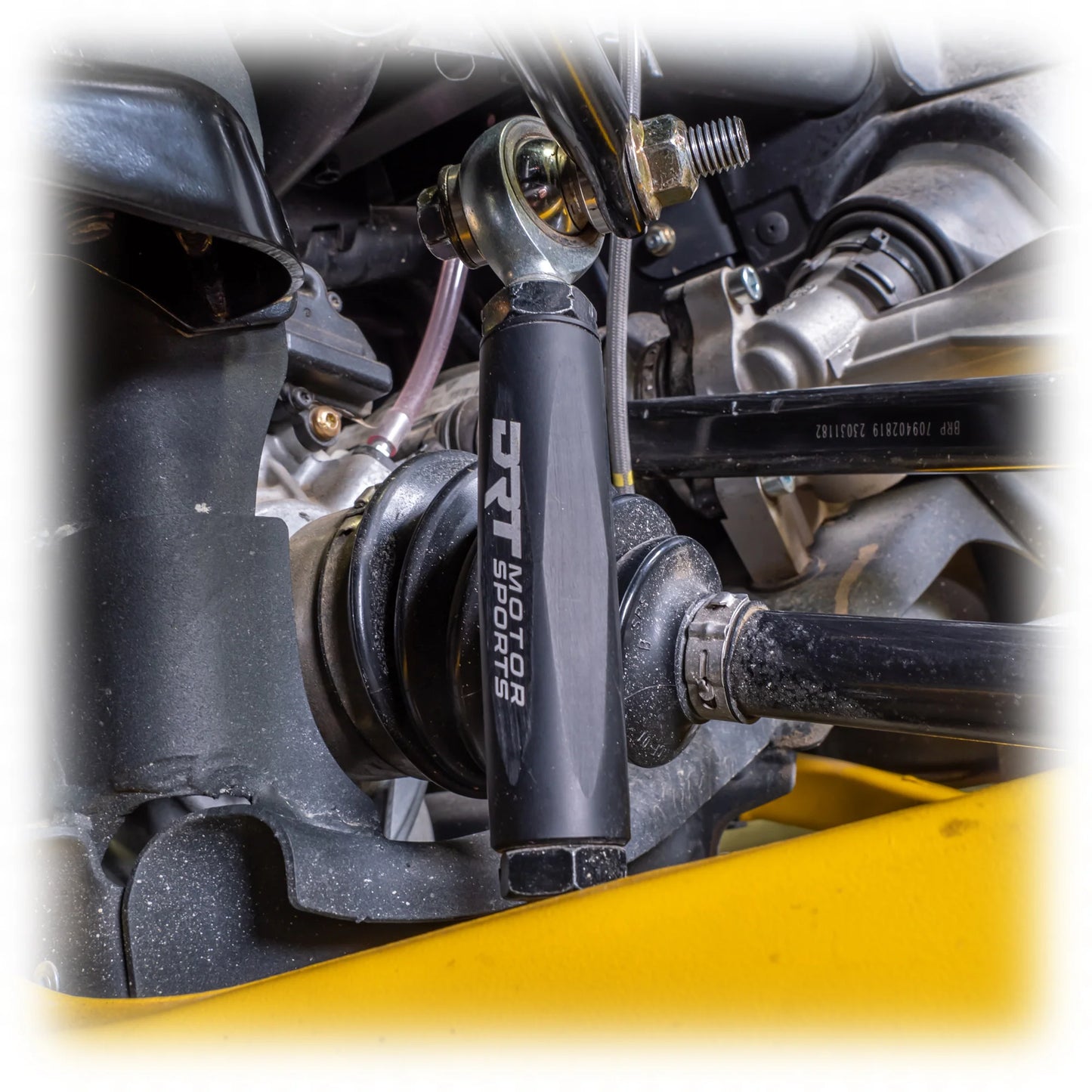 DRT Billet HEX Aluminum FRONT Sway Bar Links CAN AM MAVERICK R X XRS 2024+ Installed Close up