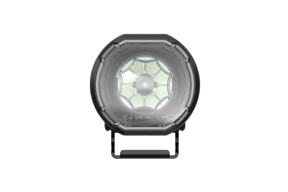 Stinger round LED work light with mounting bracket