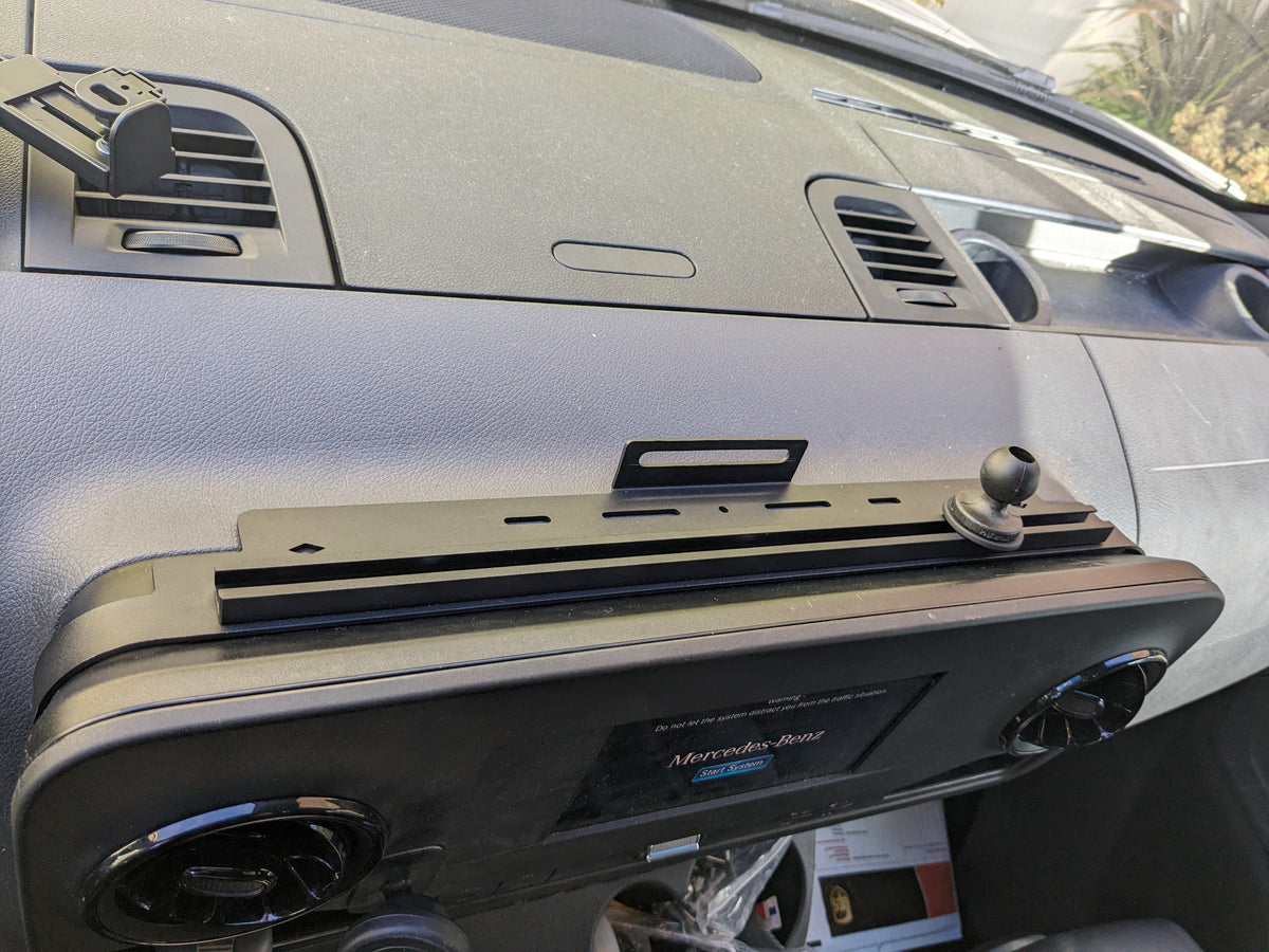 WHITE TOP ADVENTURES SPRINTER DASH ACCESSORIES AND PHONE MOUNTING SYSTEM