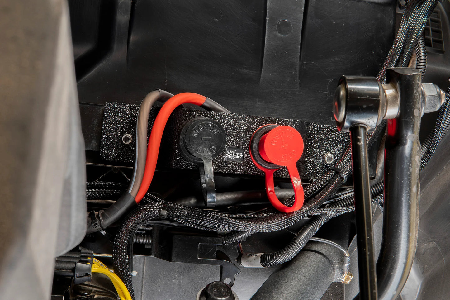 UTV Stereo Jump Post Remote Battery Terminal Kit " The Original" Can Am Maverick X3 All Models 2017+ Installed
