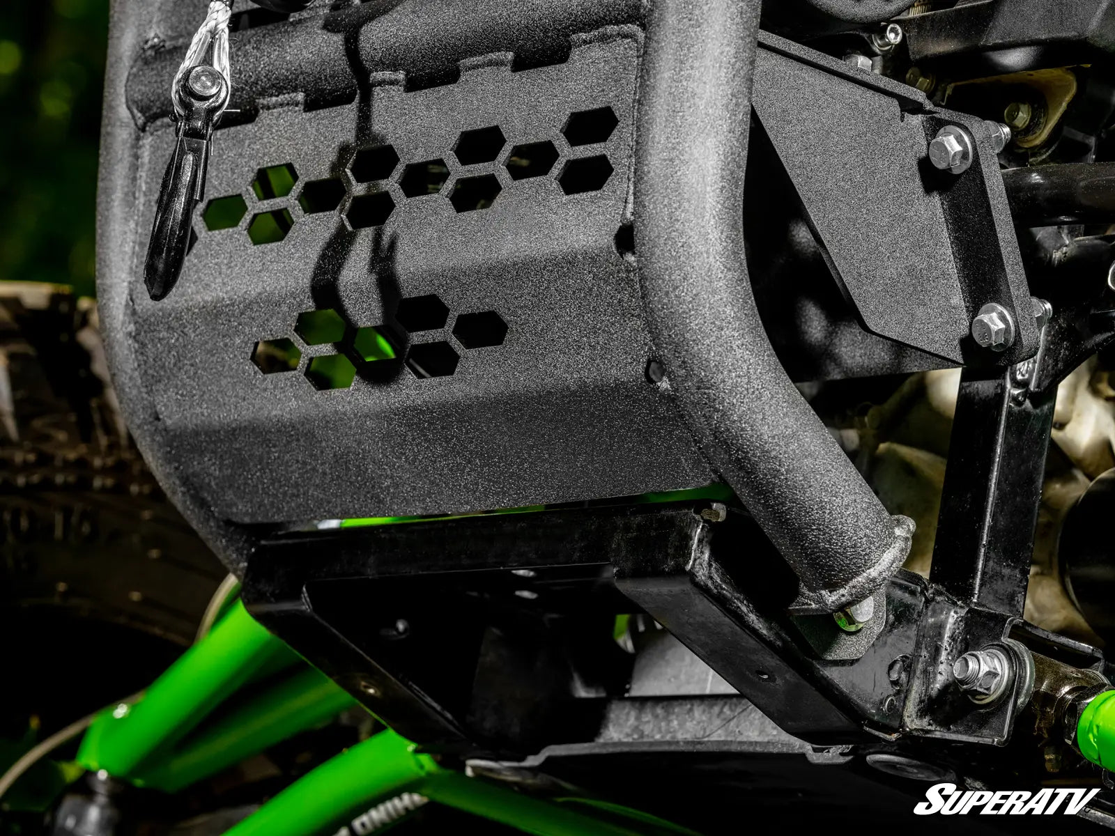 Bumper mounted close bottom view