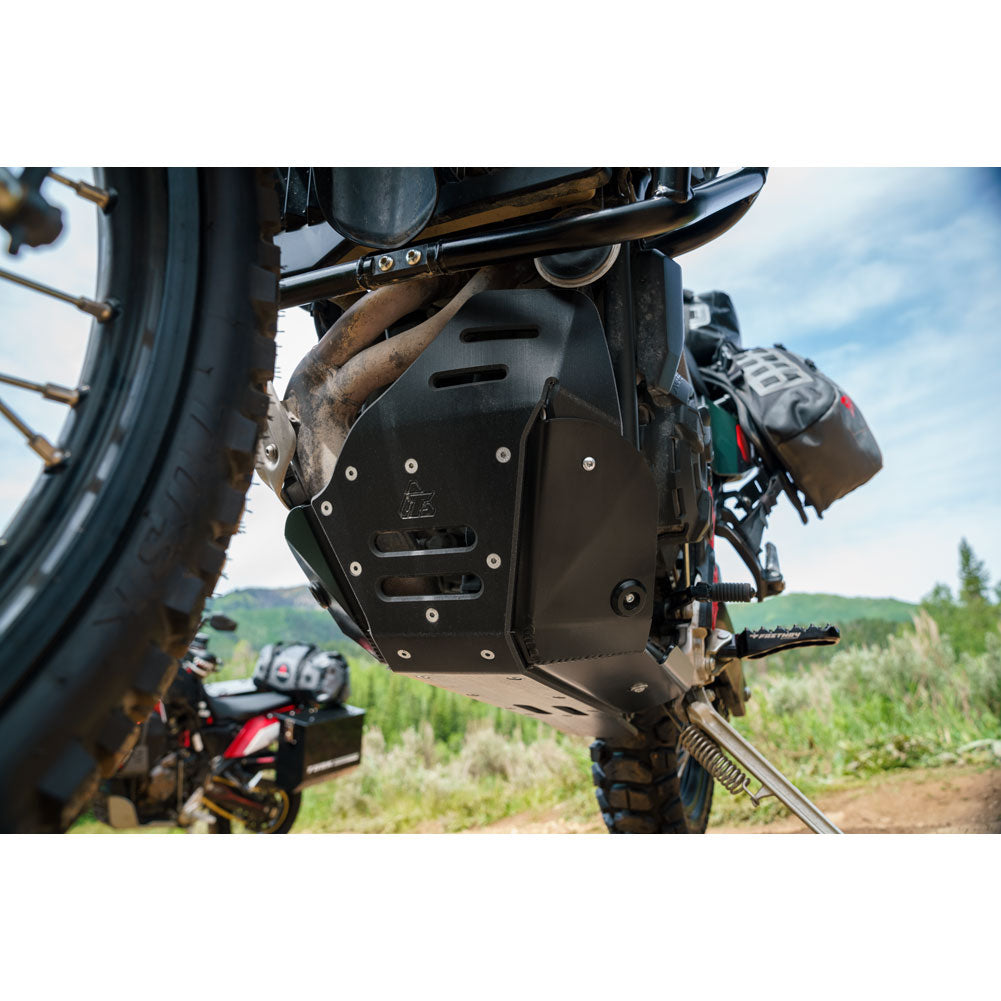 Tusk Quiet Glide Adventure Skid Plate Black w/ Linkage Guard YAMAHA TENERE 700 2022-2025 Mounted front 